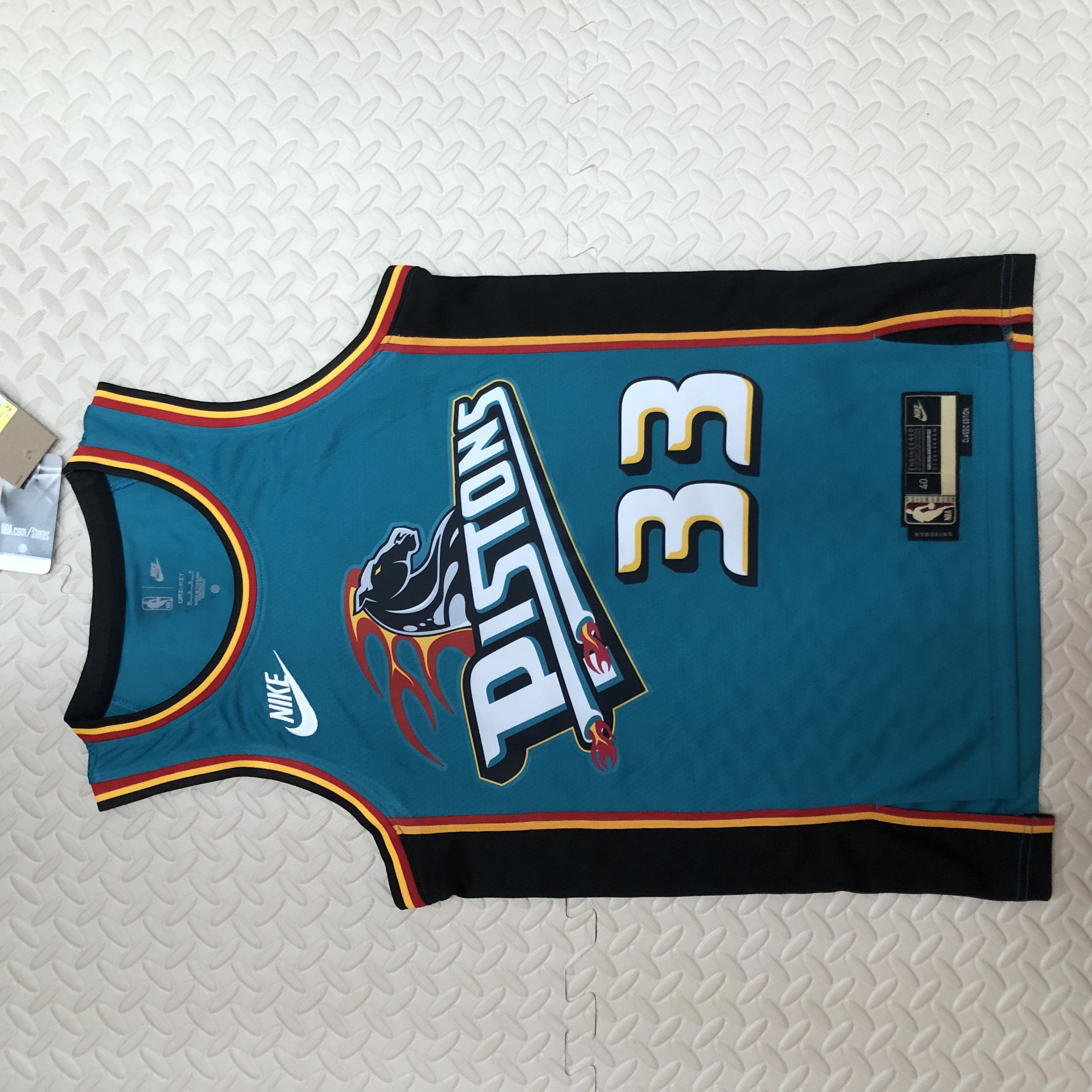 Men Detroit Pistons #33 Hill Green Throwback Nike 2023 NBA Jersey